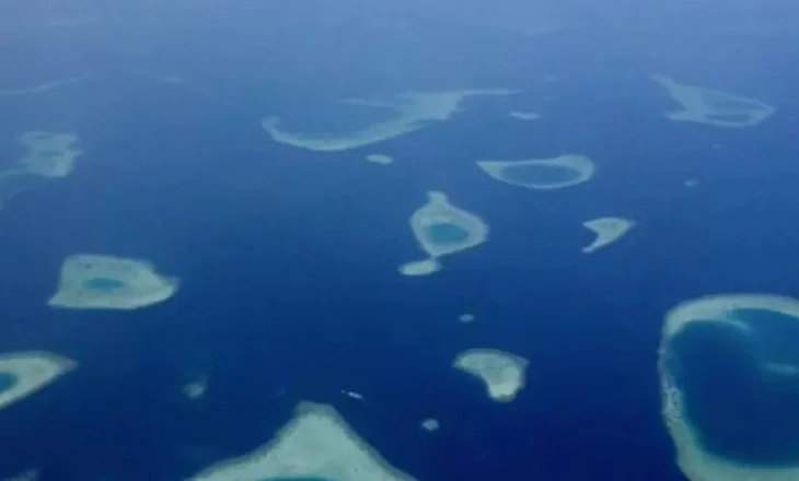 Maldivet ndalojnë pirjen e duhanit për këdo që ka lindur pas janarit 2007, bëhet vendi i vetëm në botë me një rregull të tillë