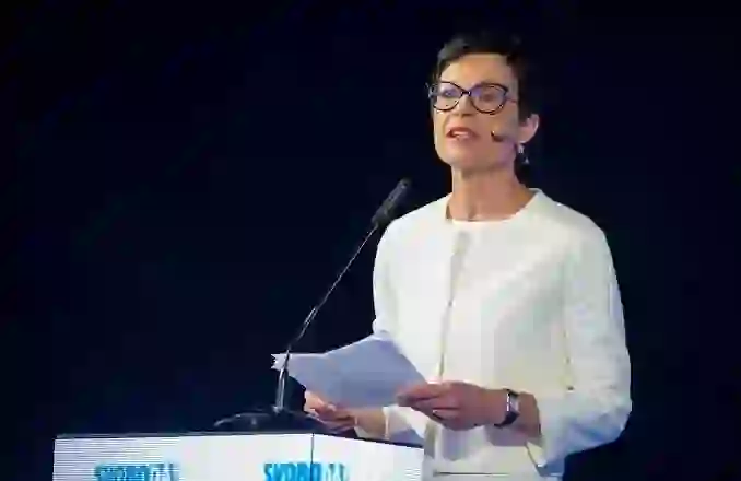 Marta Kos reagon ndaj Sali Berishës:  Çdo sulm ndaj ambasadorit është i papranueshëm