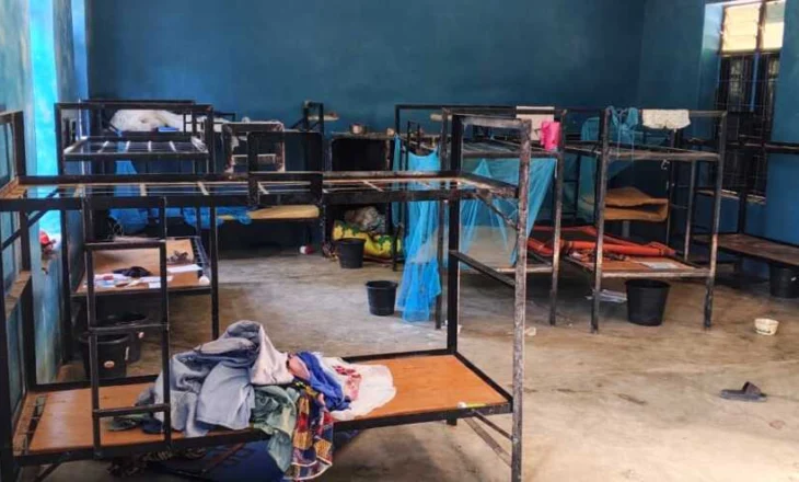 Mbi 300 nxënës dhe 12 mësues rrëmbehen në një shkollë në Nigeri