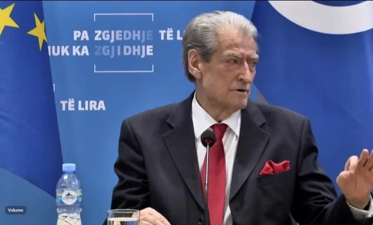 Mbyllja e Kuvendit pa diskutime, Berisha: Ne nuk bëhemi vegla të tyre, Balla është njeriu më i keqpërdorur