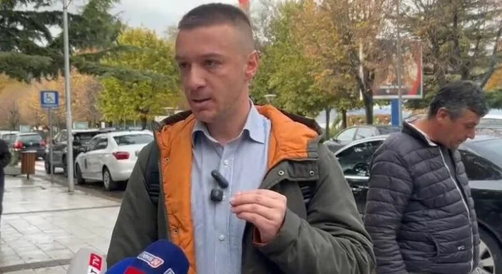 “Më kërcënoi”/ U përfshi në konflikt me këshilltarin në bashki, flet qytetari: Turp të kenë, kjo punë nuk do ngelet këtu