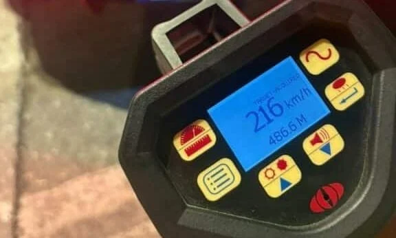 Me mbi 200 km/orë, arrestohet biznesmeni që bënte manovra shpejtësie me Lamborghini