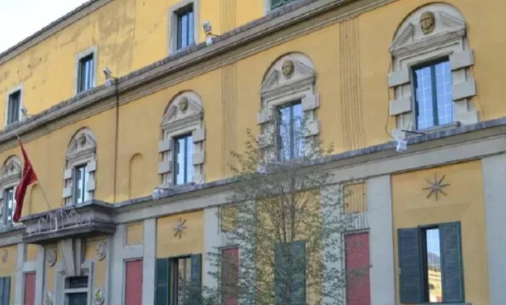 Ministria e Bujqësisë urdhëron audit në AZHBR! Detaje të reja nga projekti që aplikoi babai dhe ia firmosi e bija inspektore