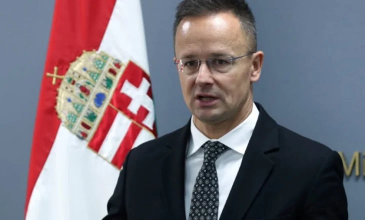 Ministrit të Jashtëm të Hungarisë i ndalohet ulja e avionit në Banjaluka