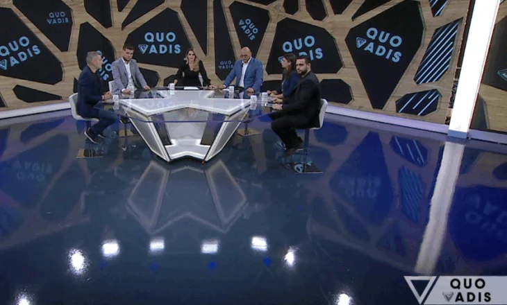 Miratohet ligji për barazinë gjinore, Pano: Turp! Deputetët do të japin llogari para Zotit