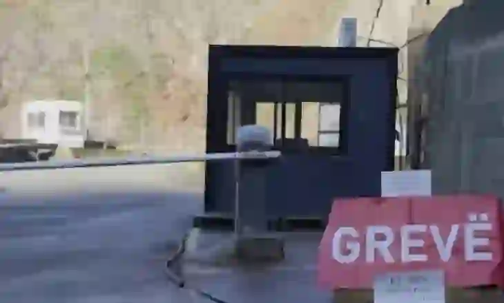 Mjerim nuk është të jesh i varfër. Mjerim është të kapardisesh në luks dhe t’i thuash vetes socialist