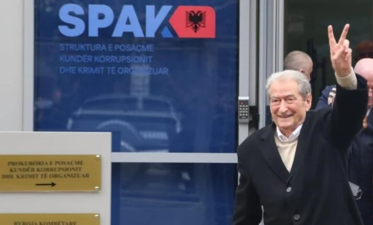 “Mora zarfin për 21 Janarin…, por ishte bosh”/ Ironia e Manjanit për thirrjen e Berishës në SPAK