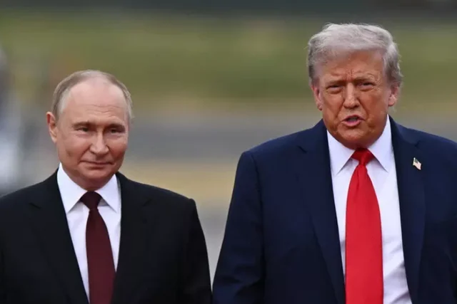 Moska heq dorë nga takimi? Kremlini: Samiti Putin-Trump nuk është urgjent