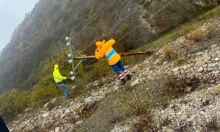 Moti i keq, situatë problematike në qarkun e Elbasanit, ende 598 abonentë pa energji elektrike