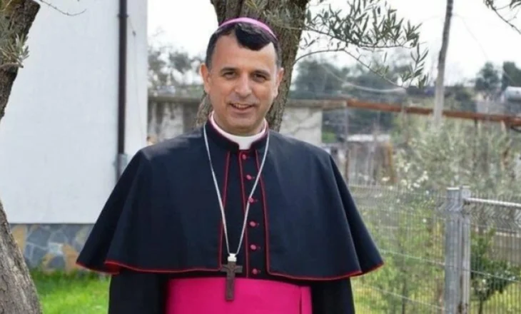 Ndarja nga jeta e ipeshkëvit të Vaut të Dejës në moshën 52-vjeçare, reagon dioqeza e Rrëshenit