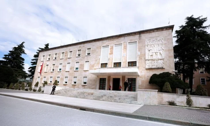 Ndryshime në kabinetin qeveritar, ja emrat e rinj të zv/ministrave të emëruar nga Rama