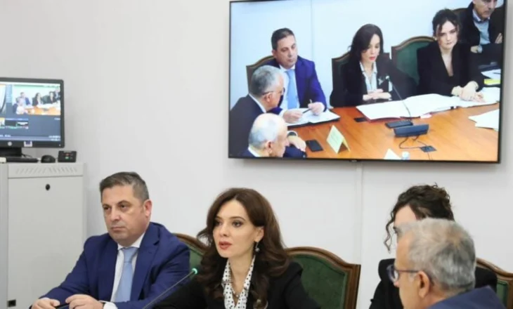 “Ne nuk do sulmojmë prokurorë apo gjykatës”, Spiropali përgjigjet për hetimet e SPAK: Nuk ka të paprekshëm në Shqipëri