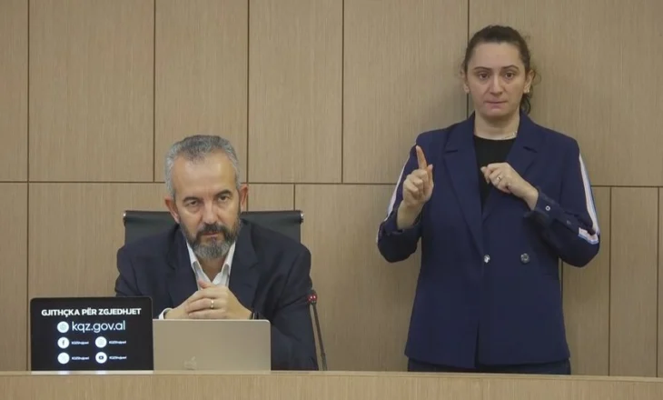 “Në Tepelenë do të bëhet vlerësimi i fletëve dhe rezultatit edhe nëpërmjet AI”, Celibashi: Numërimi do të nisë në 22:00