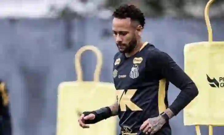 Neymar dëmtohet rëndë, Botërori vihet në dyshim