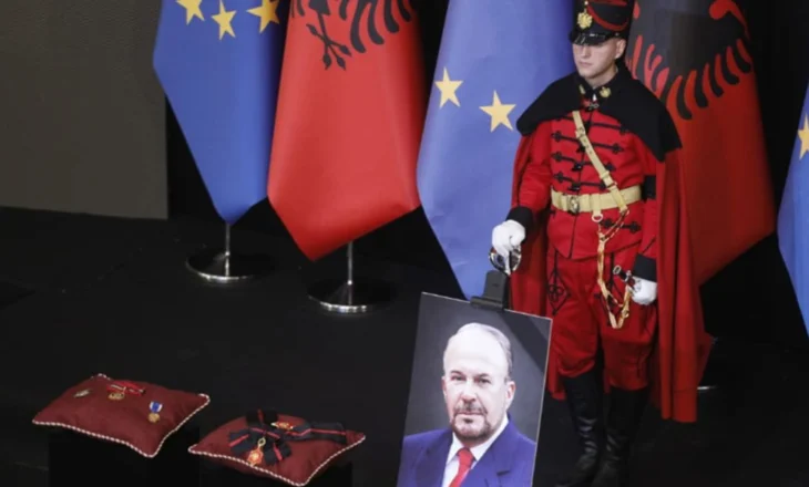 Nga Albin Kurti te Ali Ahmeti, përfaqësuesit e lartë të rajonit në homazhet për Nanon