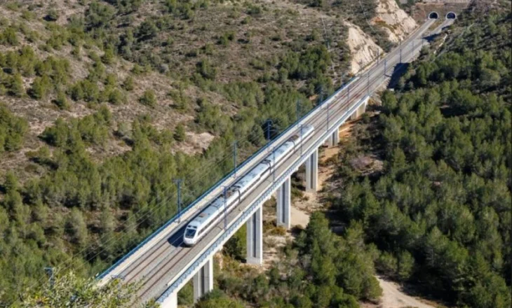 Nga Berlini në Kopenhagë për 4 orë? KE synon rrjetin hekurudhor me shpejtësi të lartë deri në 2040