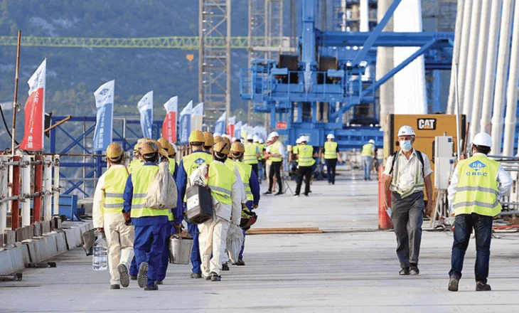 Nga minierat te fabrikat diellore: Projektet kineze përballen me pengesa të rralla ligjore në Ballkan