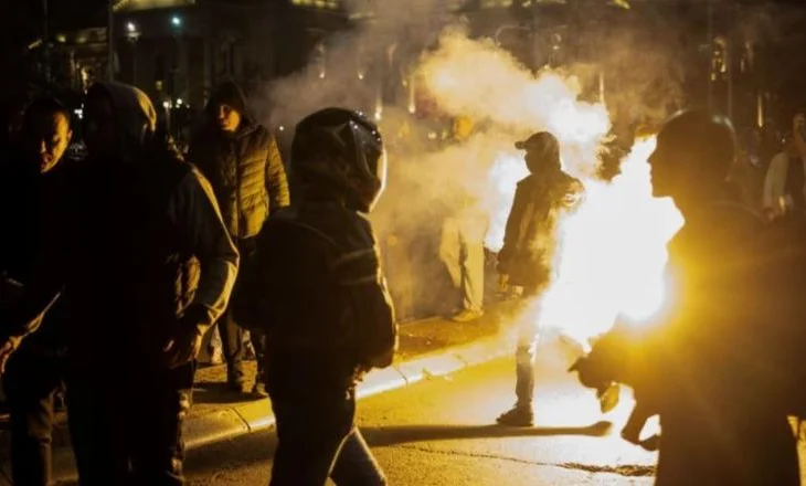Nga Sarajeva në Ukrainë e deri në Serbi/ Kush kërcënoi me masakër në protestën në Beograd?