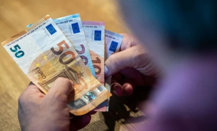 Nga sot pensioni bazë arrin 150 euro, rritja më e madhe ndonjëherë në Kosovë