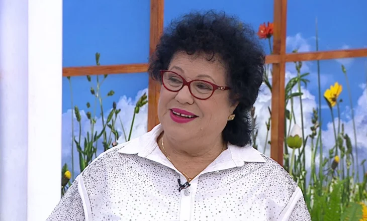 “Ngeli pa frymë”, Irini Qirjako zbulon aktorin e Hollywood që “u çmend” pas saj: Më ndaloi për foto