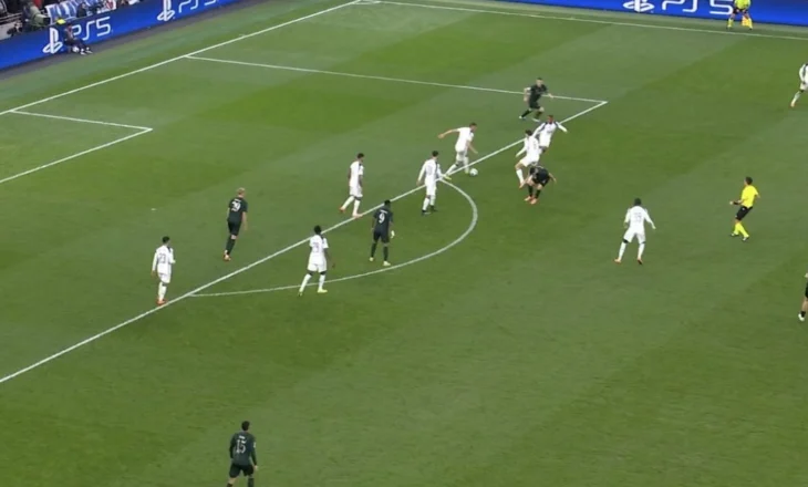 Një mbrojtës shënon golin më të bukur të këtij sezoni në Champions League (video)