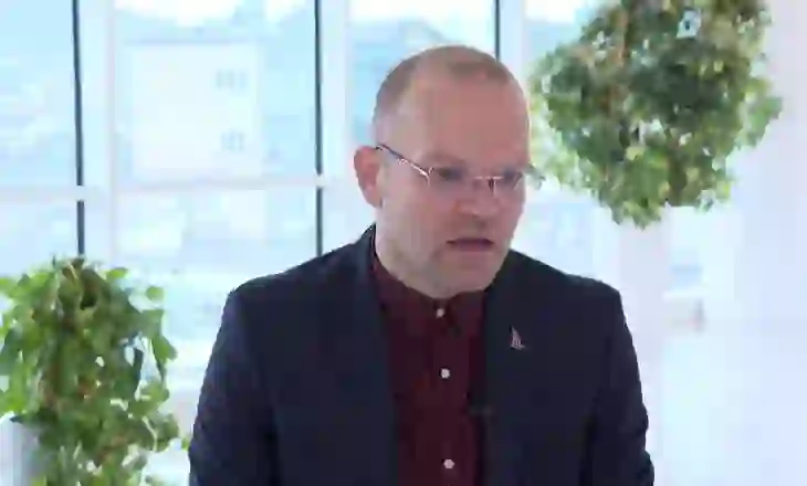 “Non grata” në Greqi/ PS kërkon zyrtarisht listën e personave! Reagon Aulon Kalaja: Më ndaluan hyrjen përjetësisht