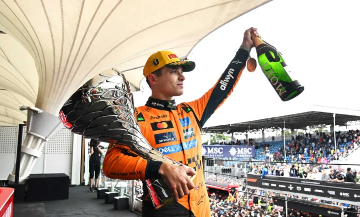 Norris rrëfen ndryshimin që ndodhi në pak muaj, që solli përmbysjen e madhe në renditje