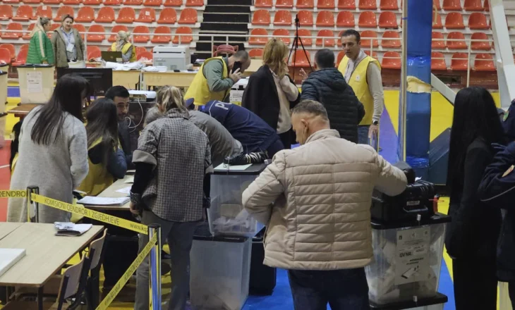 Numërohen 66 kuti në Vlorë, kandidatja e PS kryeson me 4520 vota