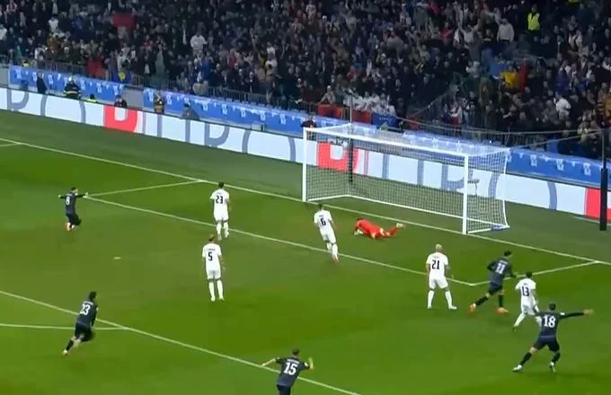 O çfarë goli nga FISNIK ASLLANI! Kosova e nis në mënyrën më të mirë të mundshme ndaj Sllovenisë (video)