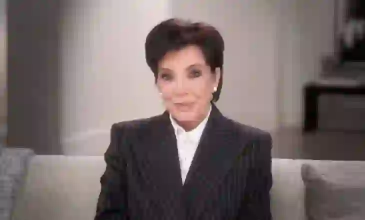 Pamje befasuese në 70-vjetorin e Kris Jenner: Çfarë e bën kaq rinore?