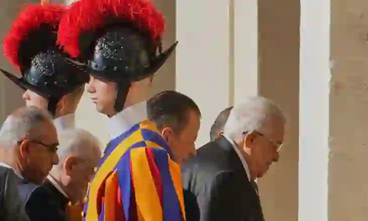 Papa Leo XIV dhe udhëheqësi palestinez Abbas takohen për të diskutuar situatën në Gaza