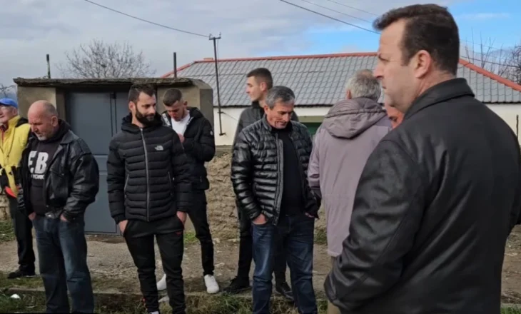 Parku fotovoltaik merr kullotat, banorët në fshatin Qinam të Kolonjës protestojnë kundër projektit energjitik
