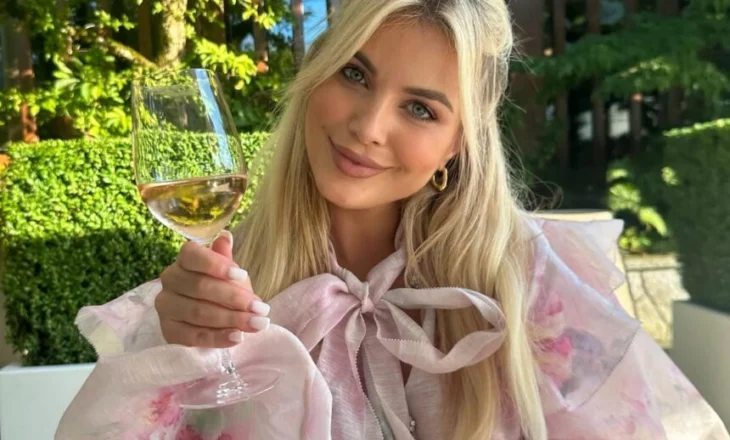 Pas fejesës, Afrona Dika drejt altarit?