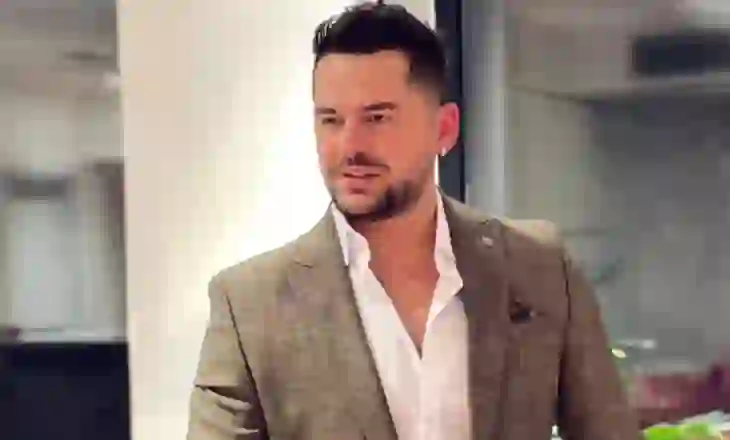 Pas vdekjes së papritur të këngëtarit Shpat Kasapi, reagon ekipi menaxherial