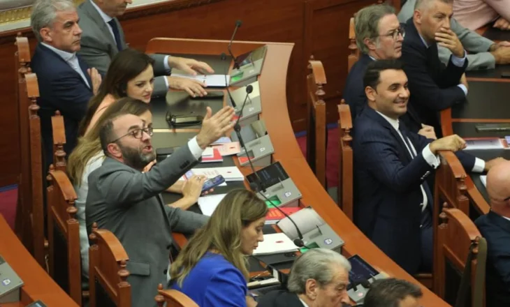 PD nis bojkotin e komisioneve parlamentare, deputetët demokratë mblidhen sot në seli