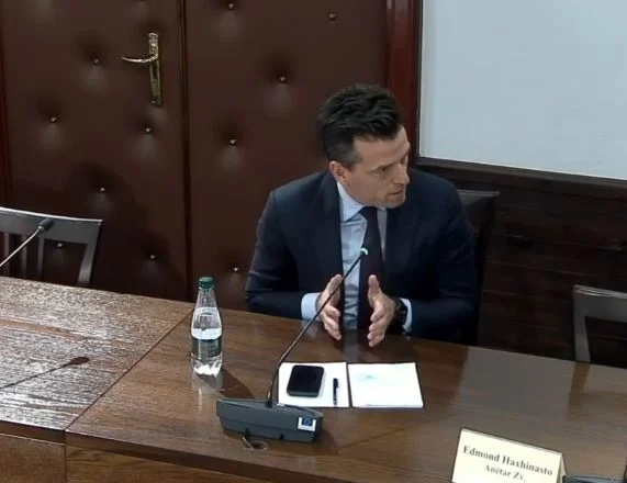 “Për ju Belinda Balluku është histori suksesi”/ Shehaj ironizon maxhorancën: I vendos tenderat në zyrën e saj