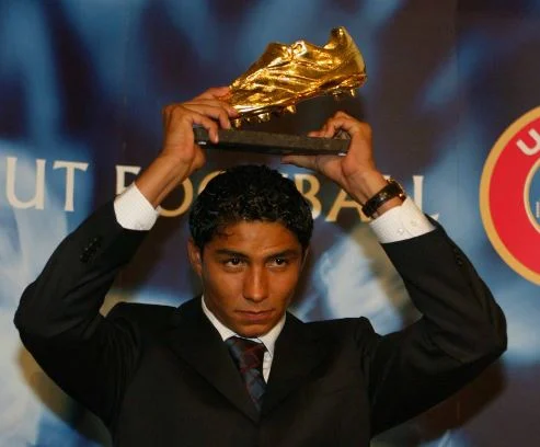 Përdorues i kokainës/ Fituesi i “Këpucës së Artë” shkatërron karrierën