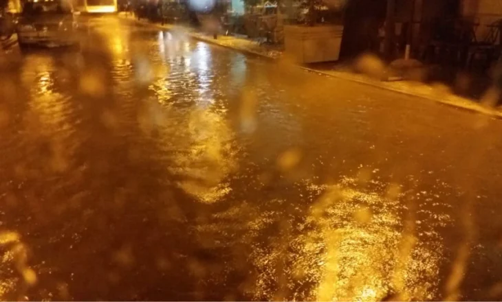 Përkeqësimi i motit, rruga Theth- Breg Lumi mbetet e bllokuar, probleme me energjinë në Malësi të Madhe