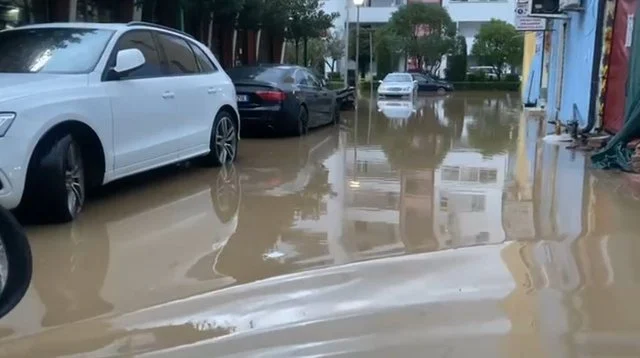 Përmbytet përsëri brenda 10 ditëve lagja “Besëlidhja” në Lezhë