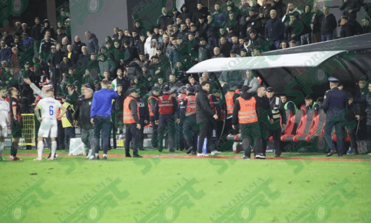 Përplasja e drejtorit të Vorës me tifozët e Flamurtarit, dalin pamjet e ndërhyrjes së policisë në Vlorë