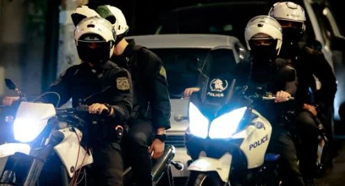 Përplasje me armë mes policisë dhe hajdutëve/ Plagosen 3 efektivë