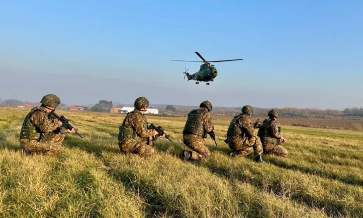 Pilotët e FA dhe FSK trajnim të përbashkët për rritjen e gatishmërisë operacionale