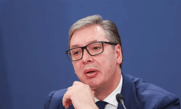 “Pjesë e grupit të snajperistëve”, reagon Vuçiç: Unë s’kam mbajtur kurrë pushkë, ishin mbajtëse të kamerës