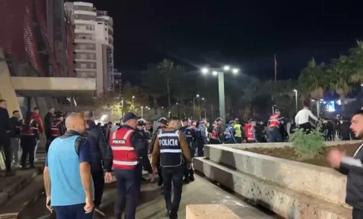 Plas sherri pas ndeshjes Flamurtari-Elbasani, tensione në Vlorë