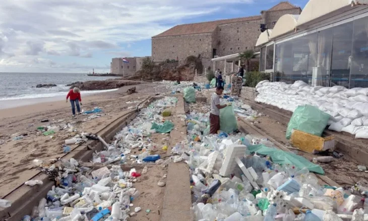 Plehrat nga Shqipëria ‘përmbytin’ Dubrovnikun/ ‘New York Times’: Ambasada shqiptare në SHBA nuk reagoi ndaj kërkesës tonë