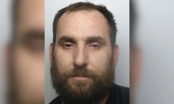 Polici anglez nuhati erën e kanabisit, i zbuloi 500 rrënjë “jeshile” shqiptarit, dënohet me 1 vit burg