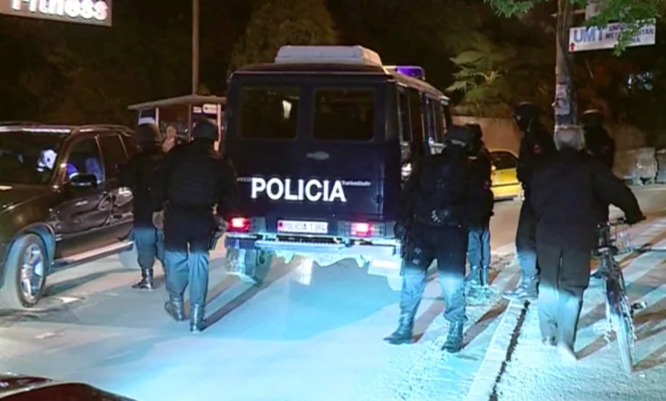 Policia zbarkon në Vlorë, kontrolle të shumta nëpër rrugë