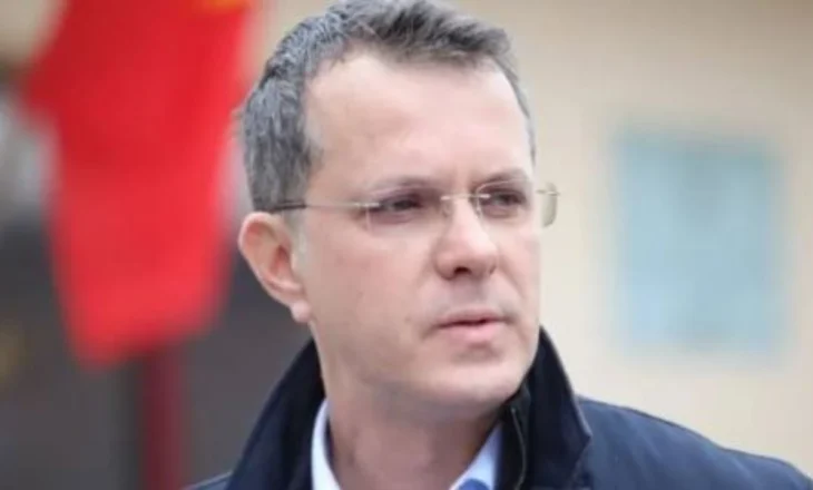 Pranoi se gënjeu në CV-në e tij, Ministri i Mbrojtjes së Rumanisë jep dorëheqjen pas 5 muajsh në detyrë