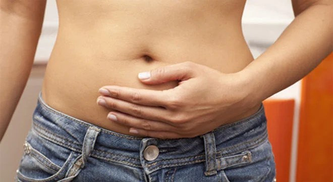 Probleme me fryrjen e barkut dhe jashtëqitjen? Kjo eshte shenje e sindromes se zorrës së irrituar