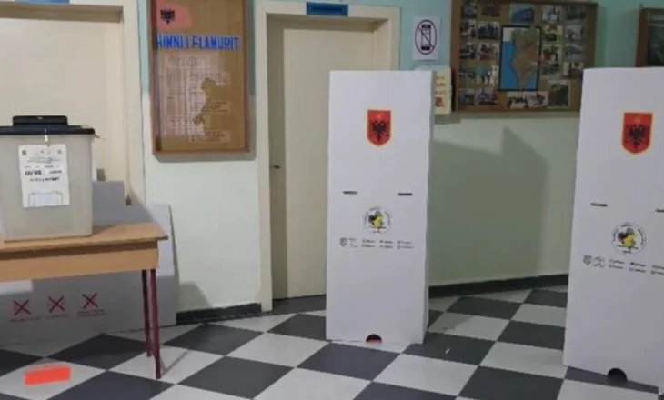 Problemet e para! Në Vlorë mungojnë anëtarët e komisioneve, në Cërrik, problem me pajisjen e identifikimit